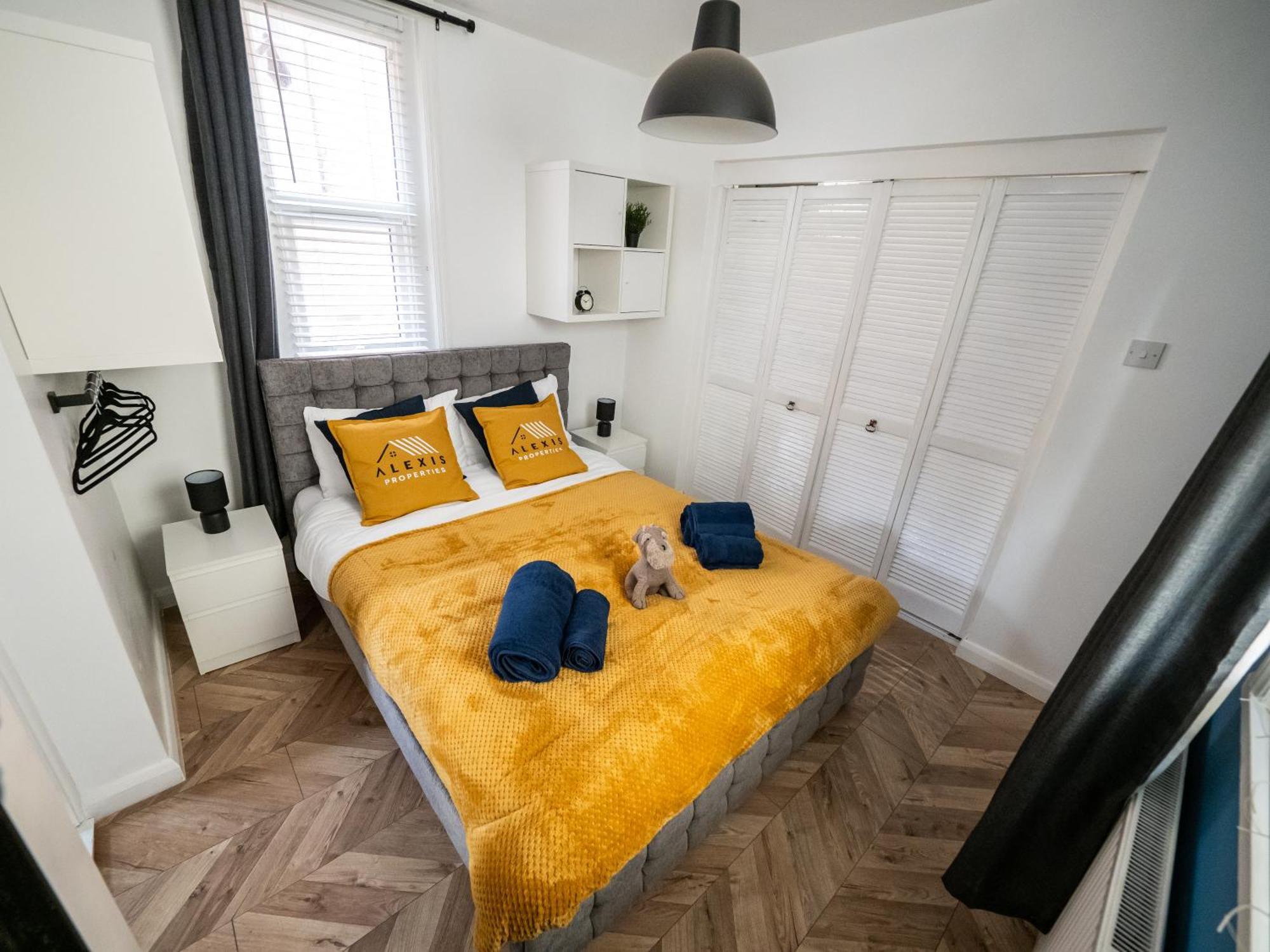 朴次茅斯Seaside Retreat: Luxury 1-Bed, Free Parking公寓 外观 照片